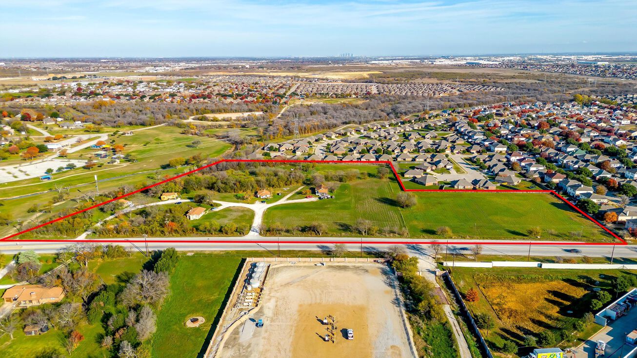 1101 E Main St, Crowley, TX 76036