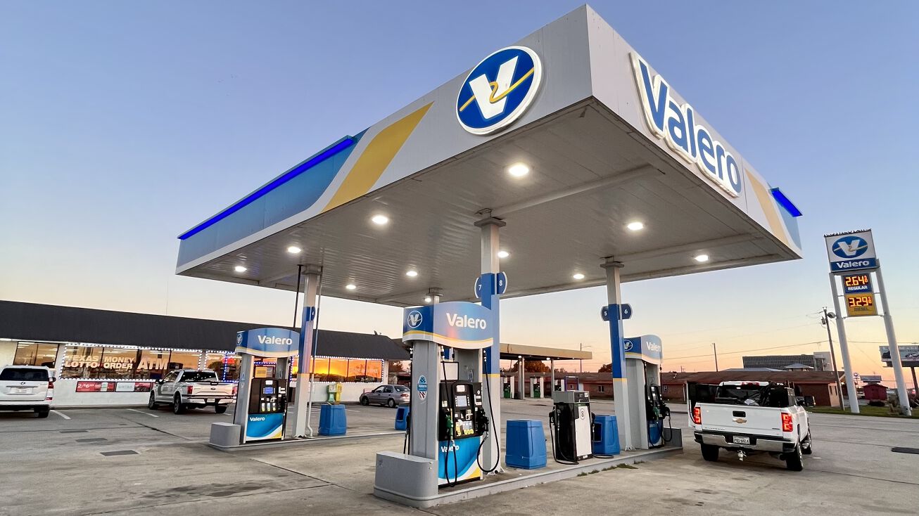 1934 I35, Gainesville, TX 76240