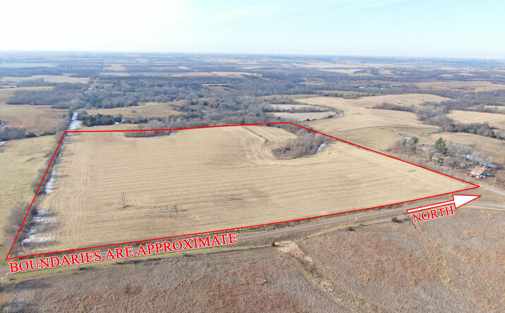 image of property at EE HWY Maryville MO 64468