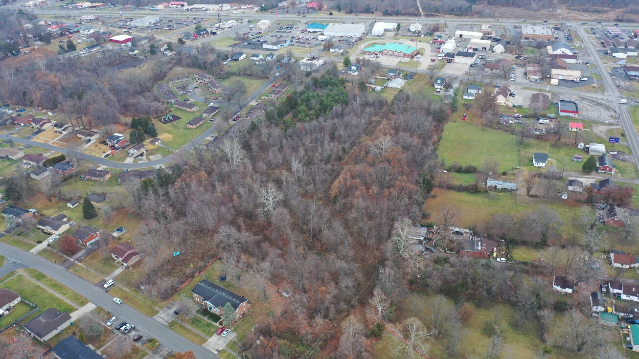 S Wilson Road, Radcliff, KY 40160