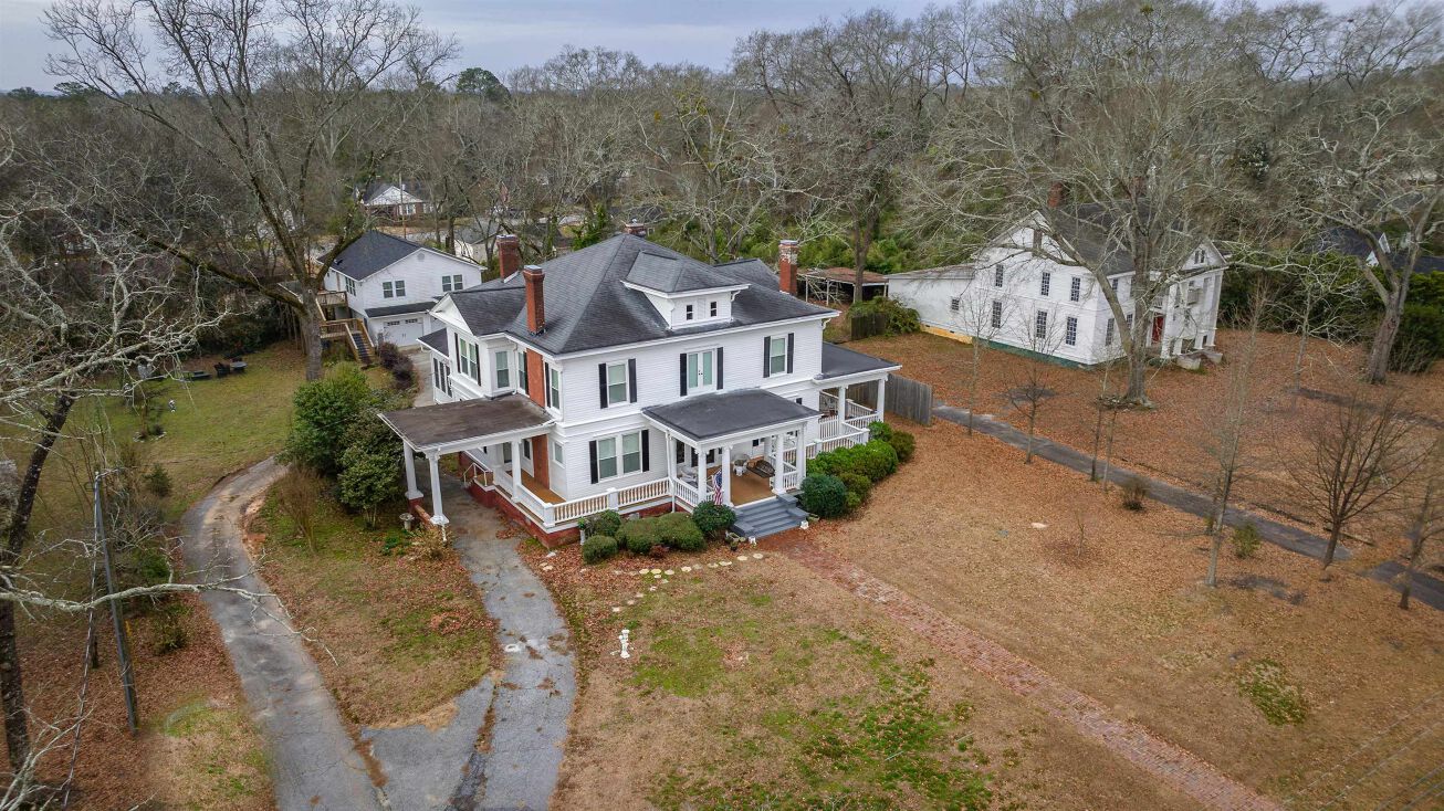 334 Heard St, Elberton, GA 30635