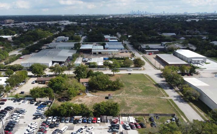 Pictures of Land property located at 4313 Dayco St, Houston, TX 77092 for sales - image #1