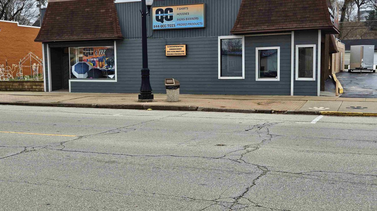 908 1ST Avenue, Silvis, IL 61282