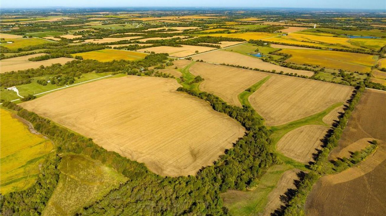 000 Wyoming Road, Wellsville, KS 66092