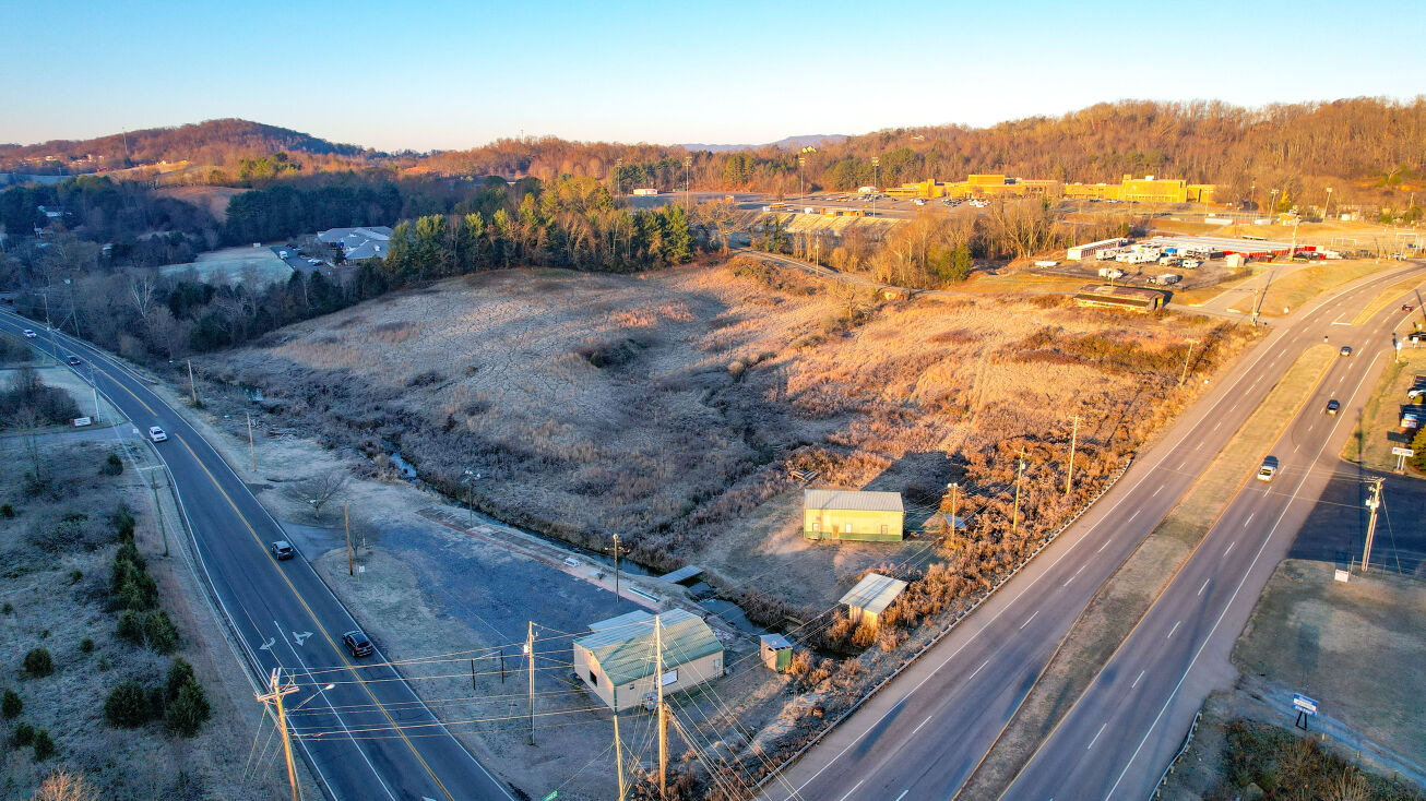 550 Rock Springs Rd, Kingsport, TN 37664