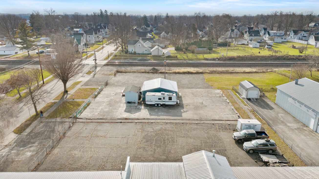 307 N Park Ave, Kendallville, IN 46755