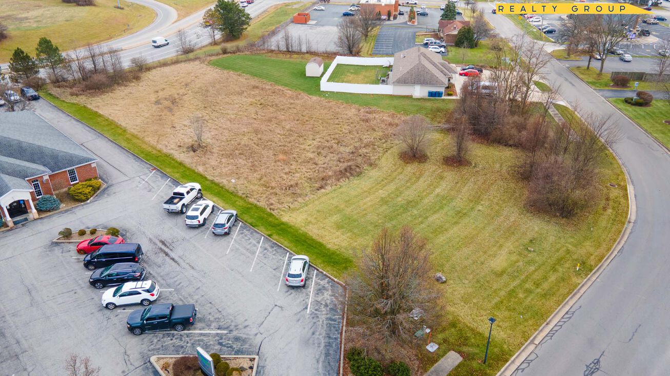 Talsman Dr, Canfield, OH 44406