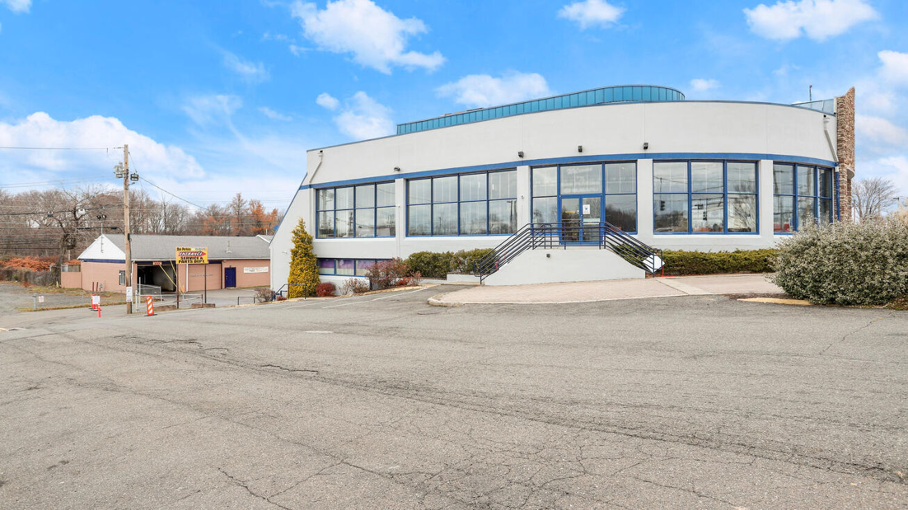 1 Boston Post Rd, Milford, CT 06460