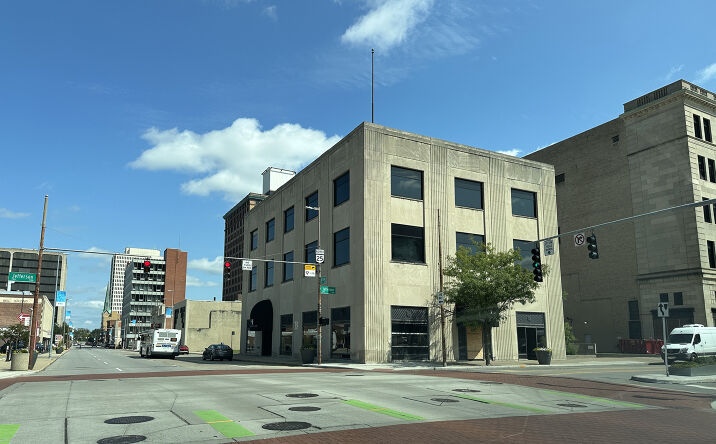 Pictures of Office property located at 622 Jefferson Ave, Toledo, OH 43604 for sales - image #1