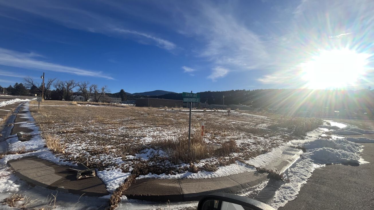 575 S Center St, Dutch John, UT 84023