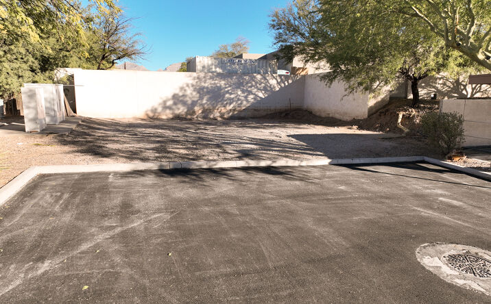 Pictures of Land property located at 2472 E River Rd, Tucson, AZ 85718 for sales - image #1