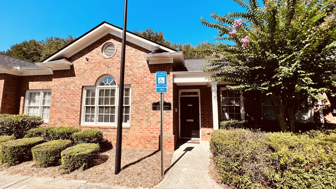 2255 Sewell Mill Rd, Marietta, GA 30062