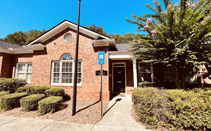 Pictures of Office property located at 2255 Sewell Mill Rd, Marietta, GA 30062 for sales - image #1
