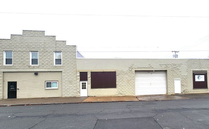 Pictures of Retail, Industrial property located at 2437 3rd Ave, Watervliet, NY 12189 for sales - image #1