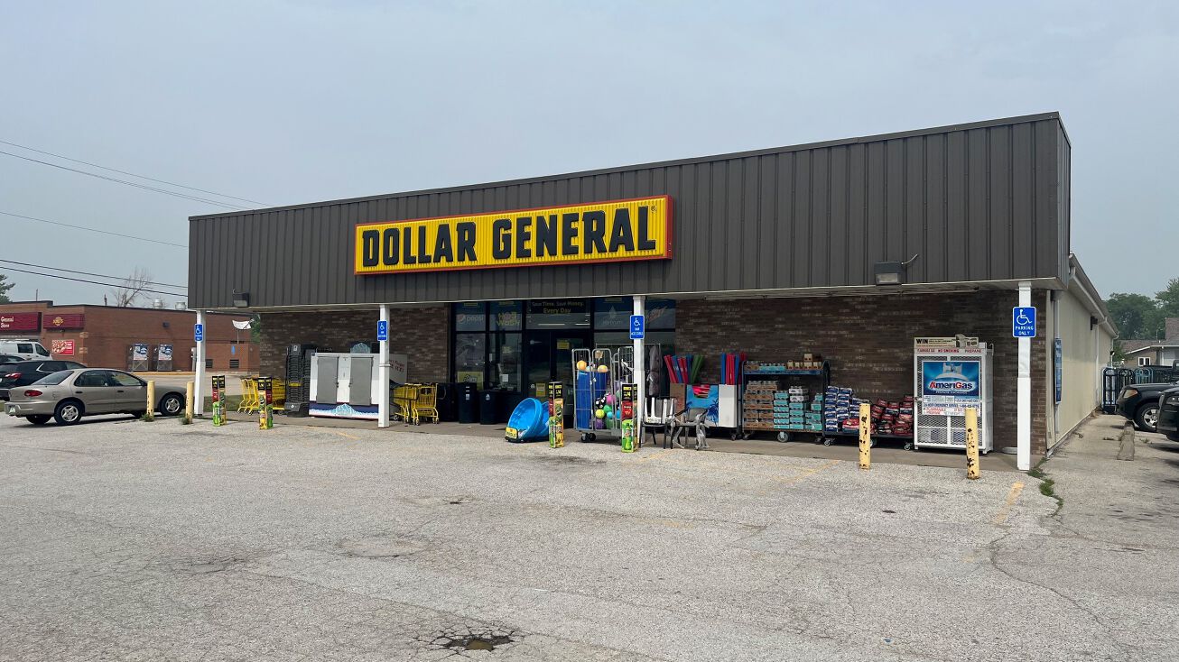 Pictures of Retail property located at 702 US-61, Wapello, IA 52653 for sales - image #1