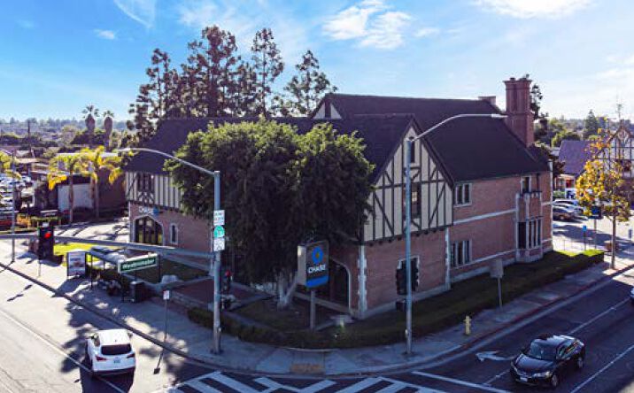 Pictures of Retail property located at 14011 Beach Blvd, Westminster, CA 92683 for sales - image #1
