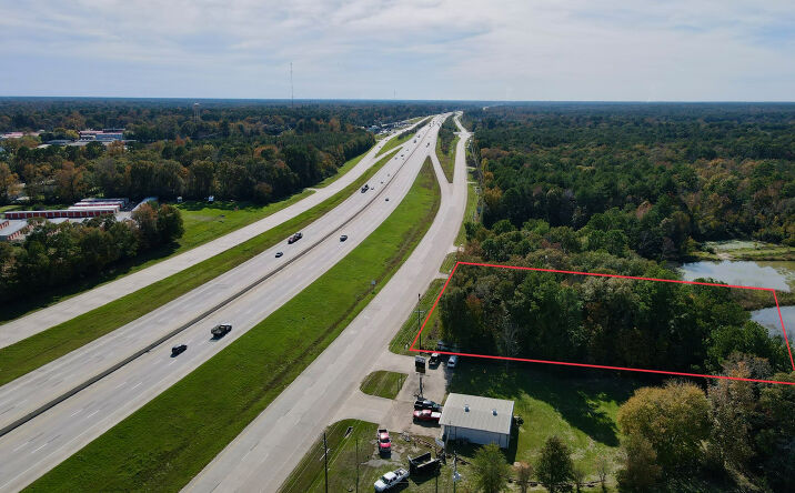Pictures of Land property located at 13702 US-59 BUS, Splendora, TX 77372 for sales - image #1
