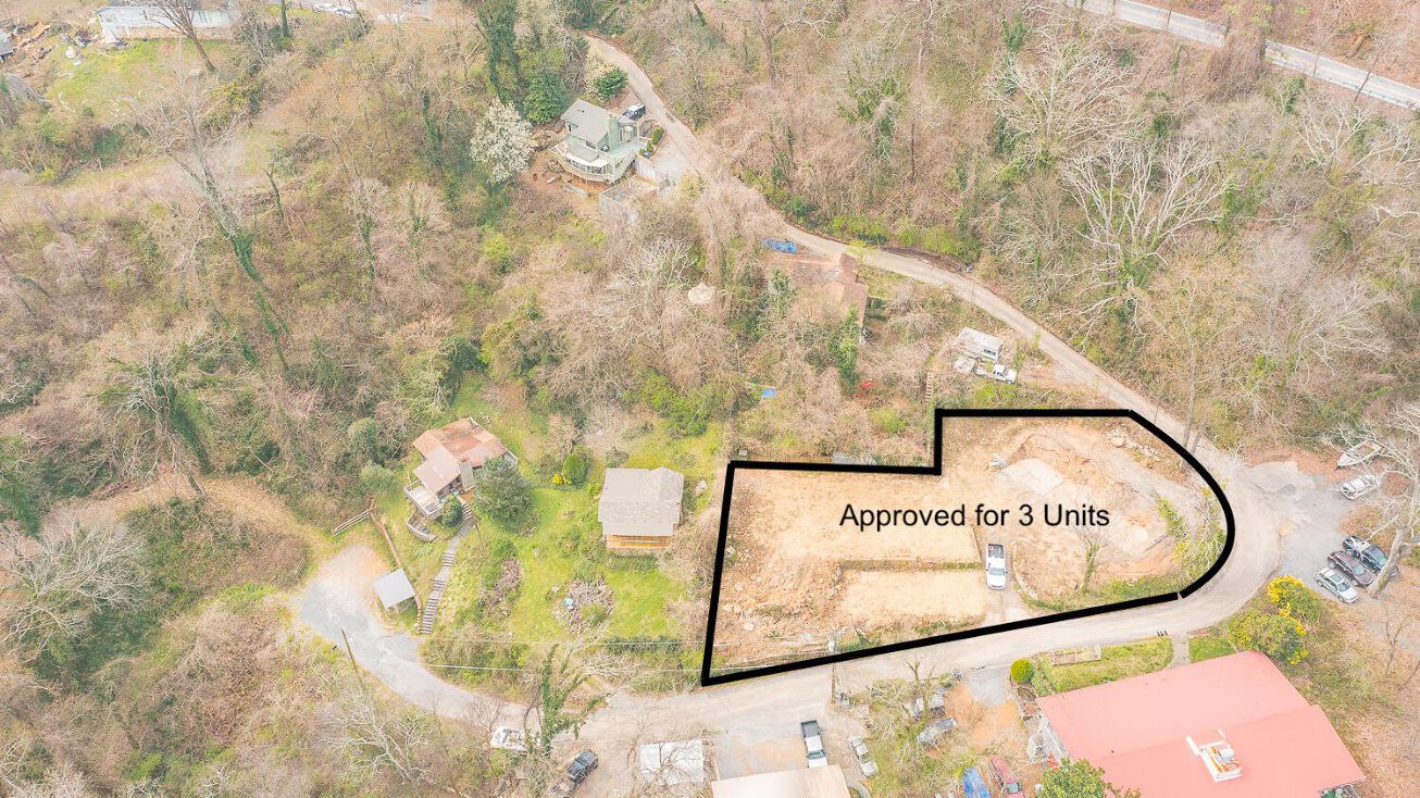 531 Lower Cravens Terrace, Chattanooga, TN 37409