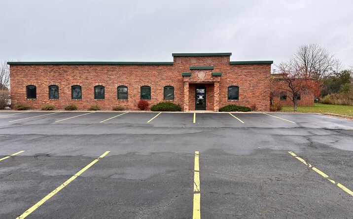 Pictures of Office property located at 118 3rd St E, Ashland, WI 54806 for sales - image #1