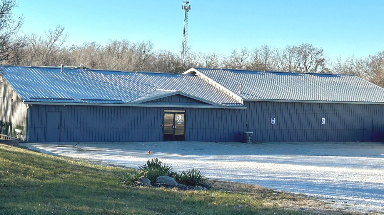 29147 Prospect Cir, Adel, IA 50003