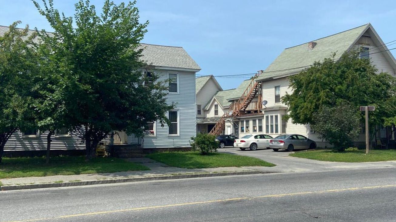 8088 Elm St, Waterville, ME 04901