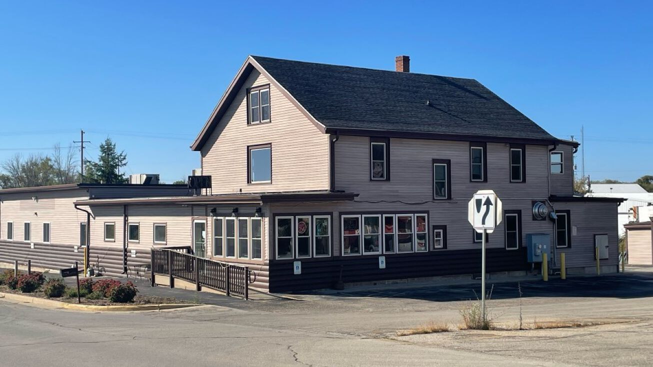 W360 N8739 Brown Street, Oconomowoc, WI 53066