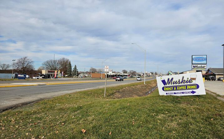 Pictures of Retail property located at 1903 Park Ave, Muscatine, IA 52761 for sales - image #1