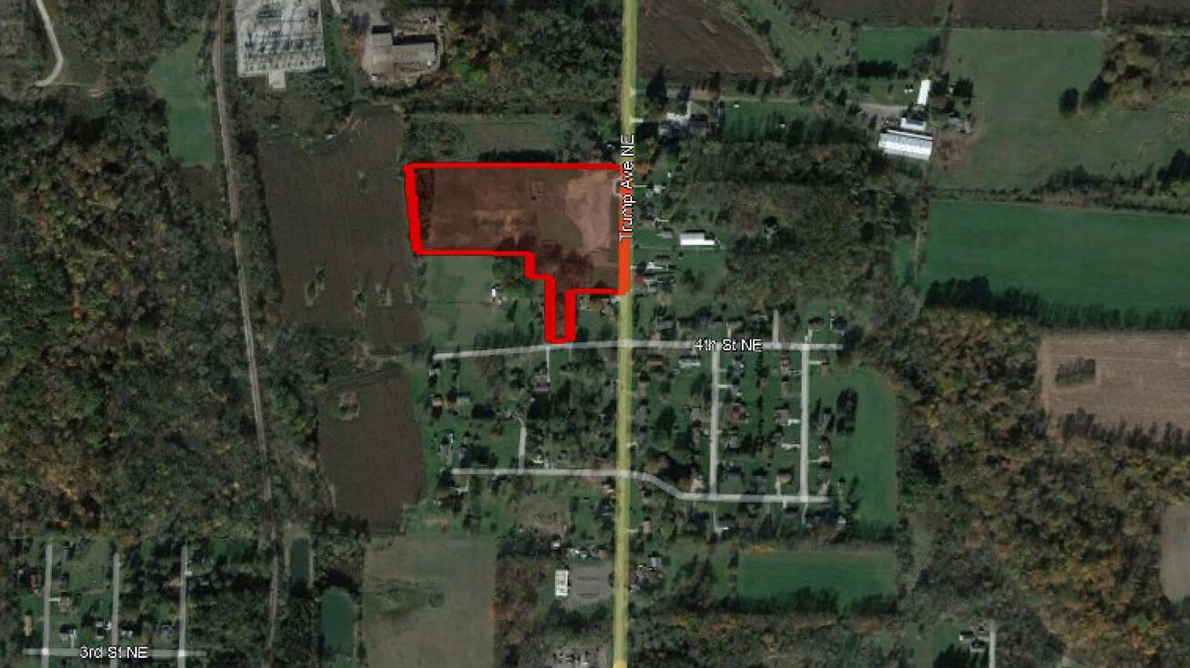 Pictures of Retail, Land property located at 511 Trump Ave NE, East Canton, OH 44730 for sales - image #1