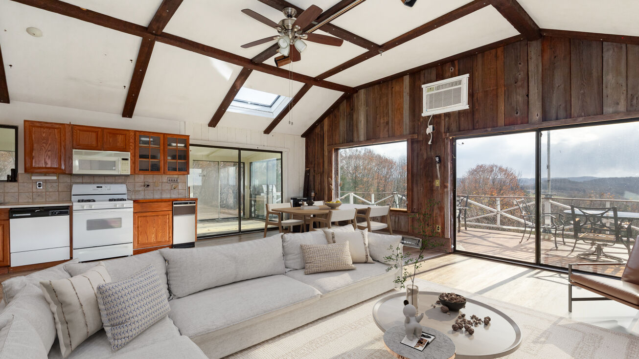 657 Hall Hill Rd, Ancram, NY 12502