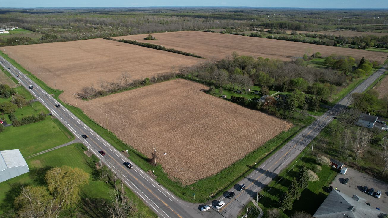 60016067 Raymond Road, Lockport, NY 14094