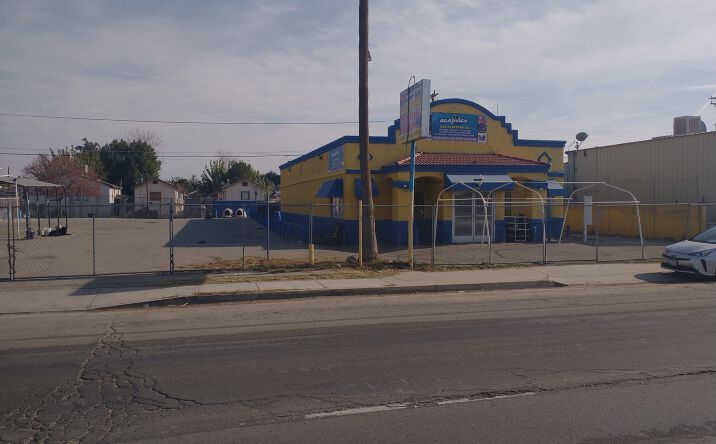 Pictures of Retail property located at 10009 Main St, Lamont, CA 93241 for sales - image #1