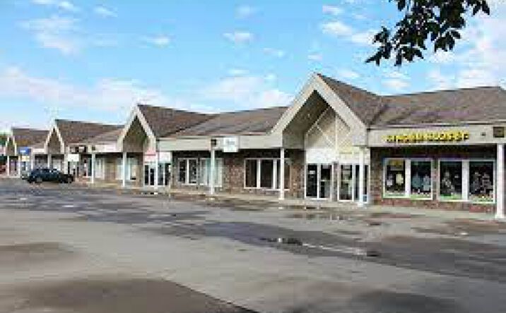 Pictures of Retail property located at 745 45th St S, Fargo, ND 58103 for sales - image #1