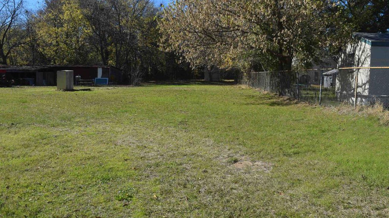 512 S JOHNSON, Mineola, TX 75773