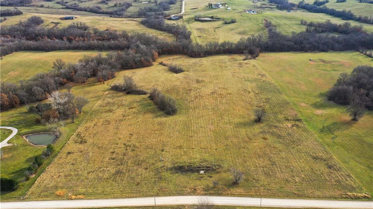 TBD 701 Road, Centerview, MO 64019