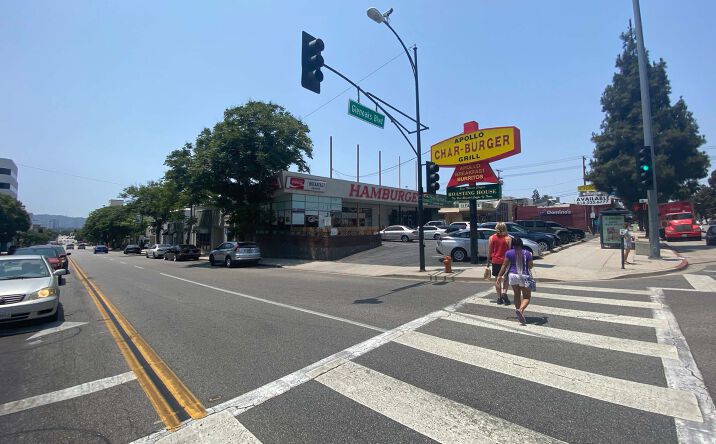 Pictures of Retail property located at Northwest Corner Of N. Glenoaks & E. Magnolia, Burbank, CA 91502 for sales - image #1