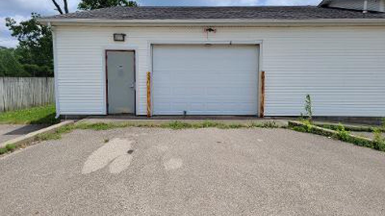 7188 Germantown Pike, Dayton, OH 45417