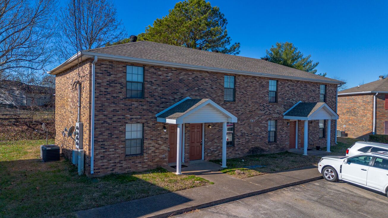 365 Peabody Dr, Clarksville, TN 37042