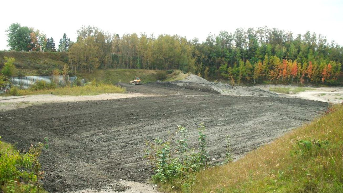 2220 Av. du Port, Saguenay, CA G7B 1W7