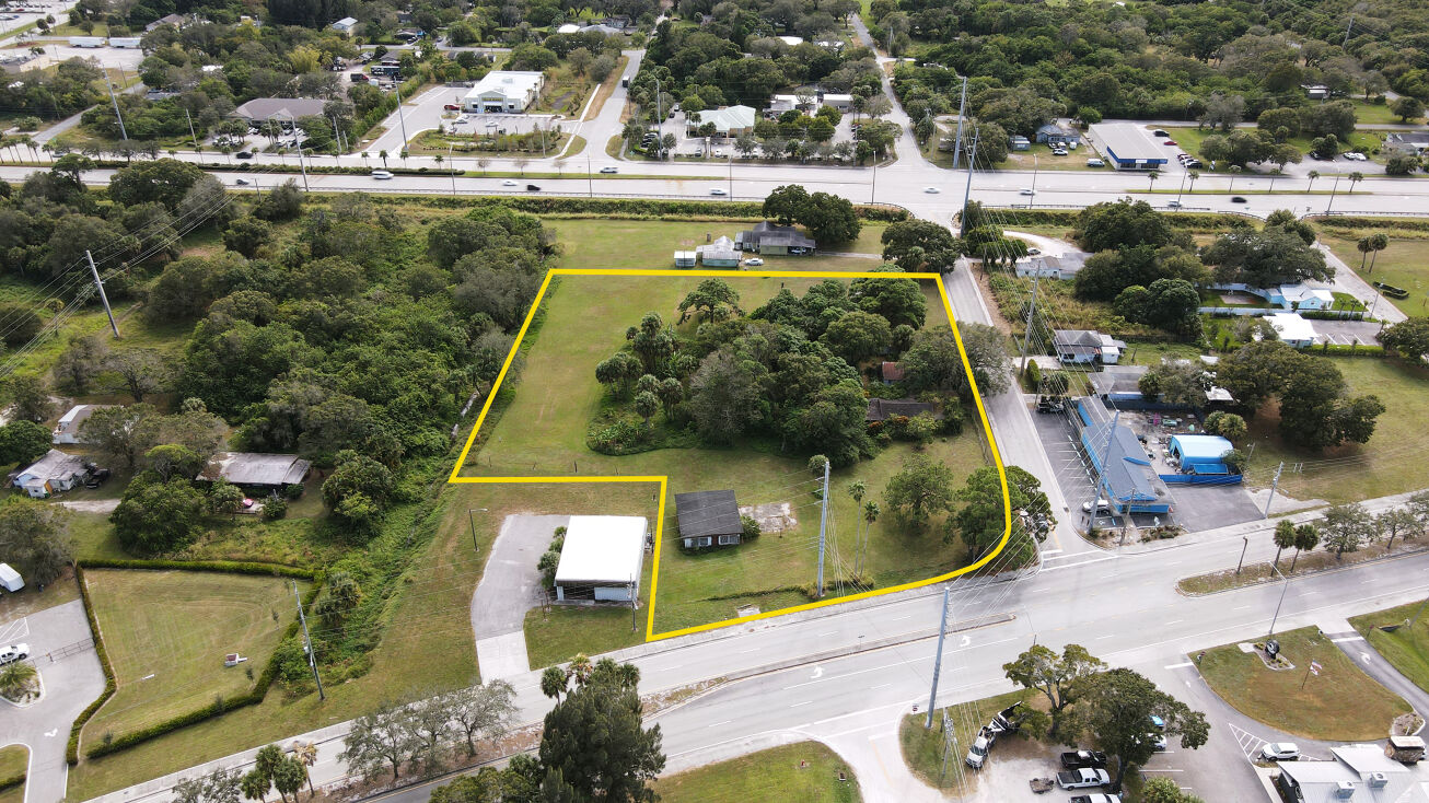 3805 Okeechobee Rd, Fort Pierce, FL 34947