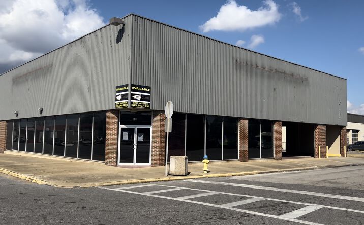 Pictures of Retail property located at 601 19th St N, Bessemer, AL 35020 for sales - image #1
