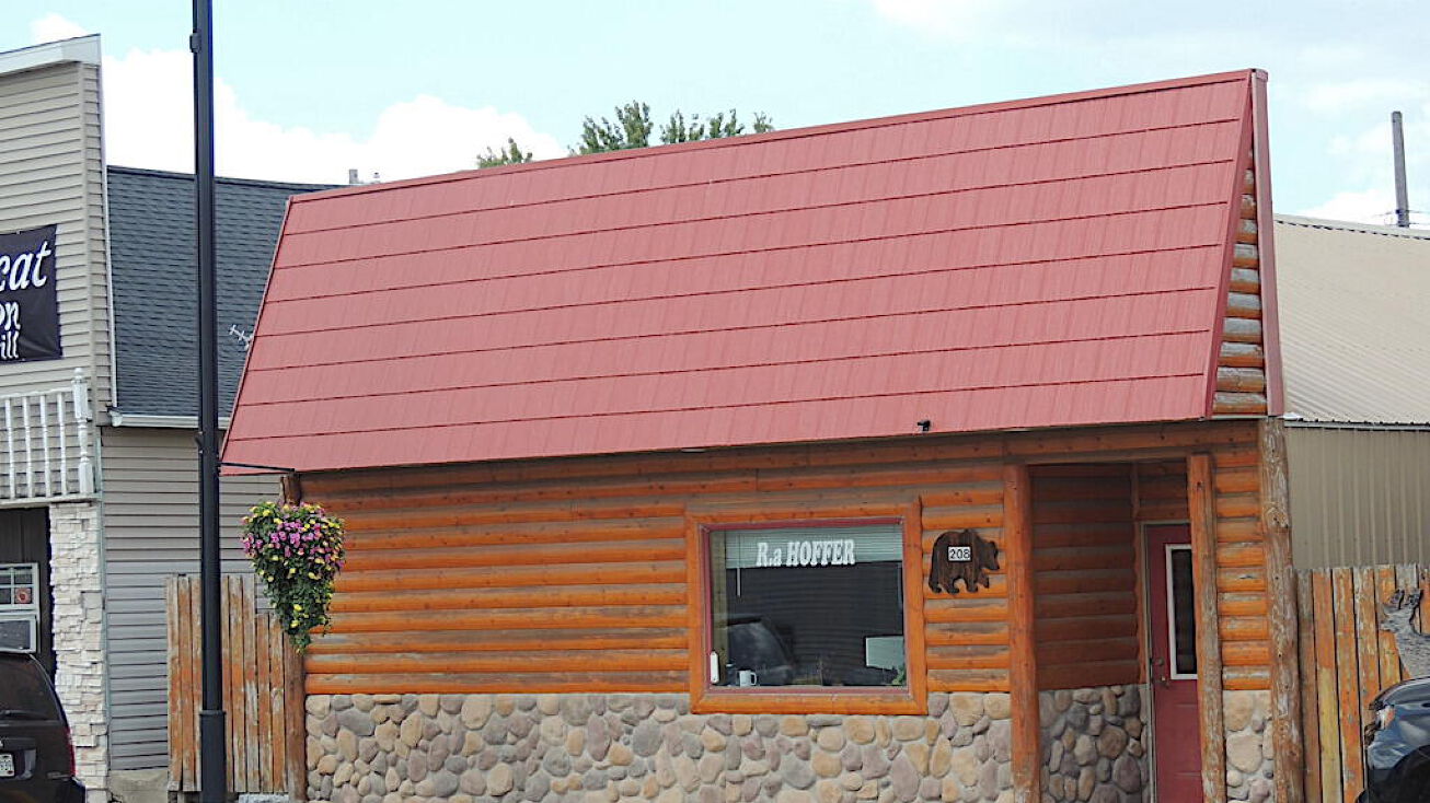 208 W Broadway St, Blair, WI 54616