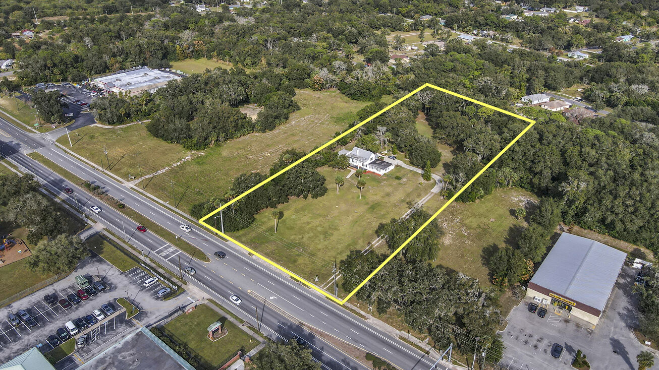 2575 US1, Mims, FL 32754