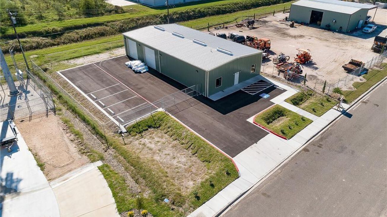 2608 Mid Valley Drive, Weslaco, TX 78599