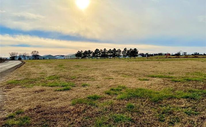 Pictures of Special Purpose, Land property located at 1998 W Allen Road, Tahlequah, OK 74464 for sales - image #1