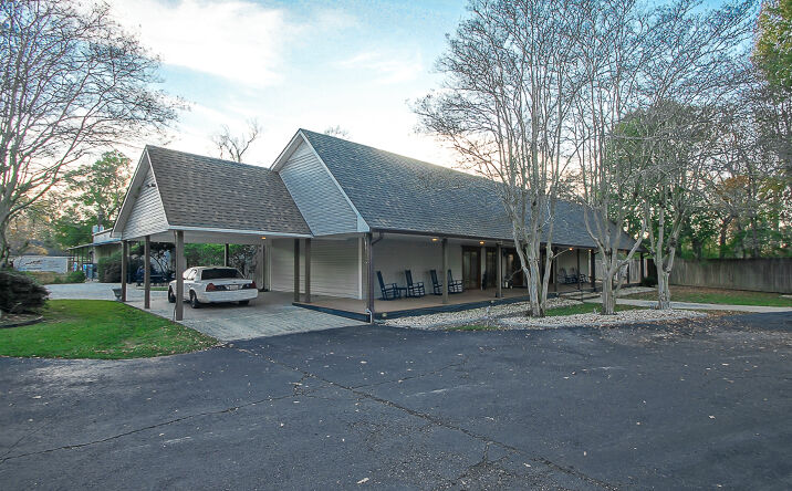 Pictures of Retail property located at 14214 Old Hammond Hwy, Baton Rouge, LA 70816 for sales - image #1