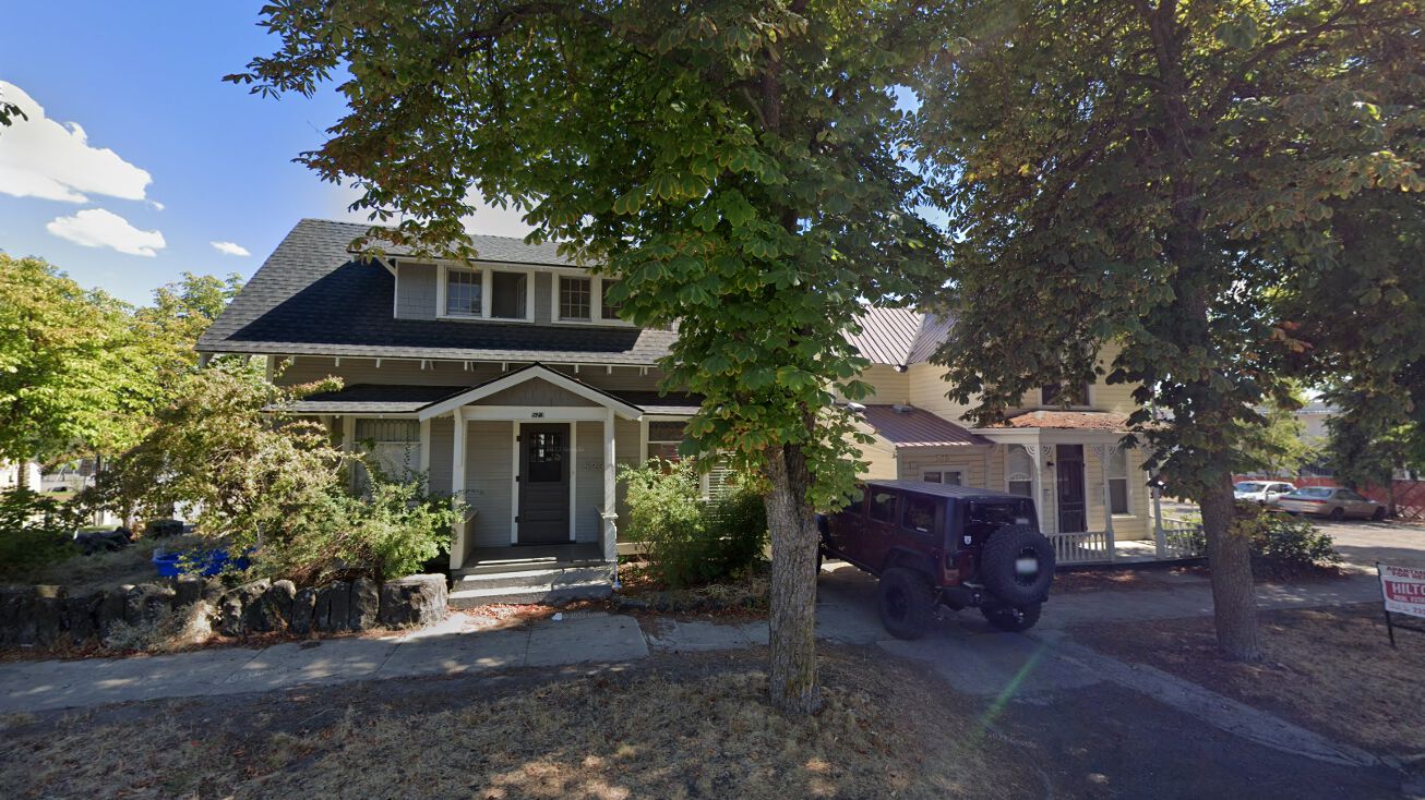 519 4th St, Cheney, WA 99004