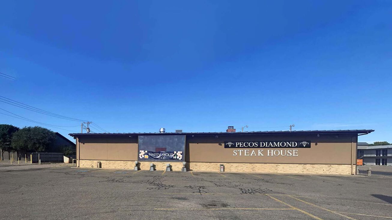 1800 S Dumas Ave, Dumas, TX 79029