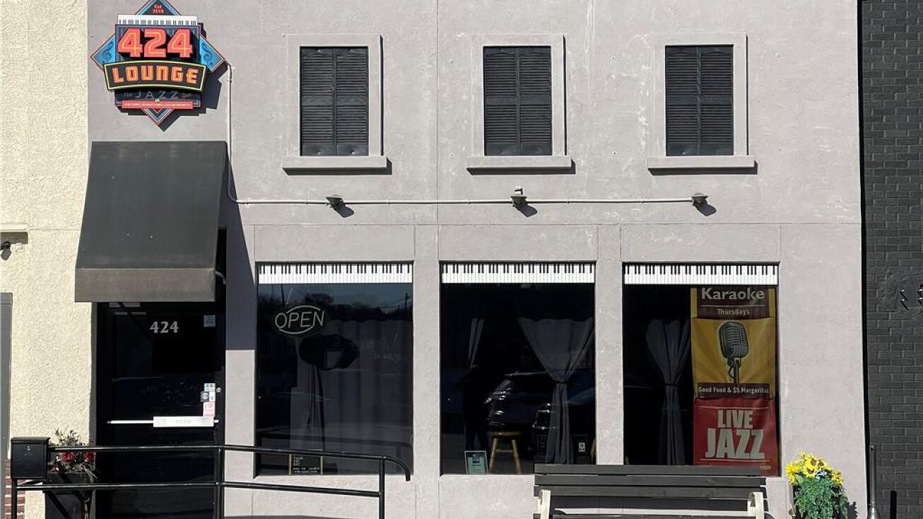 424 Cherokee Street, Leavenworth, KS 66048