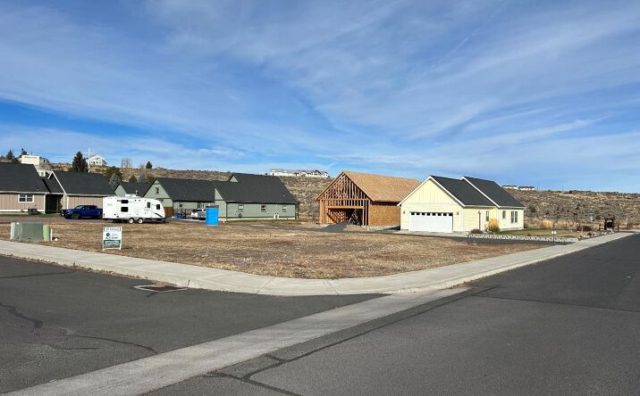 Pictures of Land property located at 501 West Ridge Ave, Hines, OR 97738 for sales - image #1