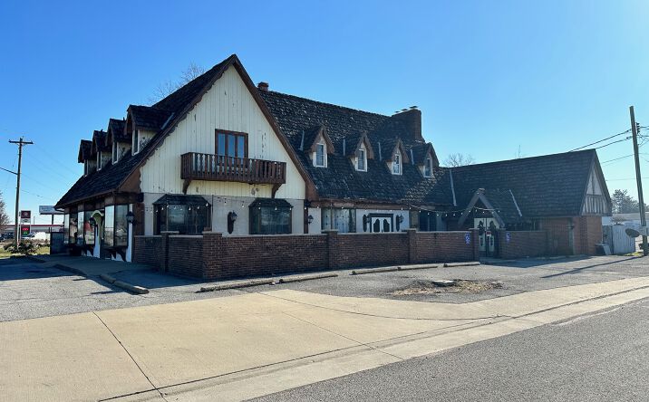 Pictures of Retail property located at 1415 E Michigan Rd, Shelbyville, IN 46176 for sales - image #1